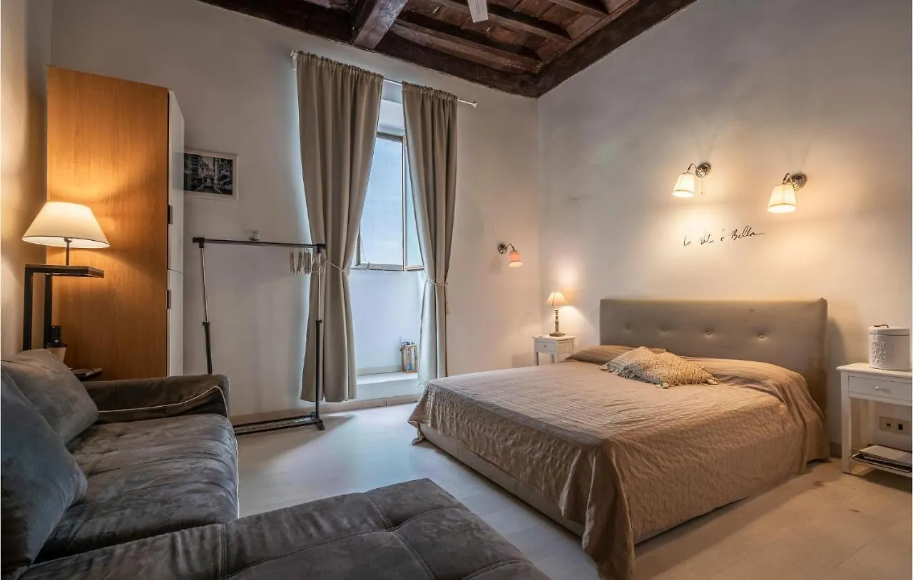 Stunning Apartment In Roma With Kitchen Italy